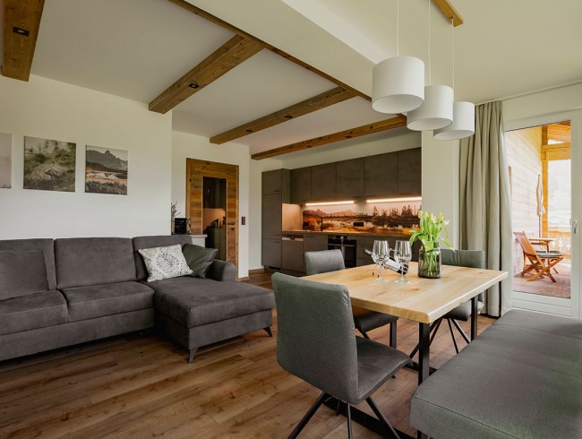 Küche und Wohnbereich Appartement Ostermaisspitz